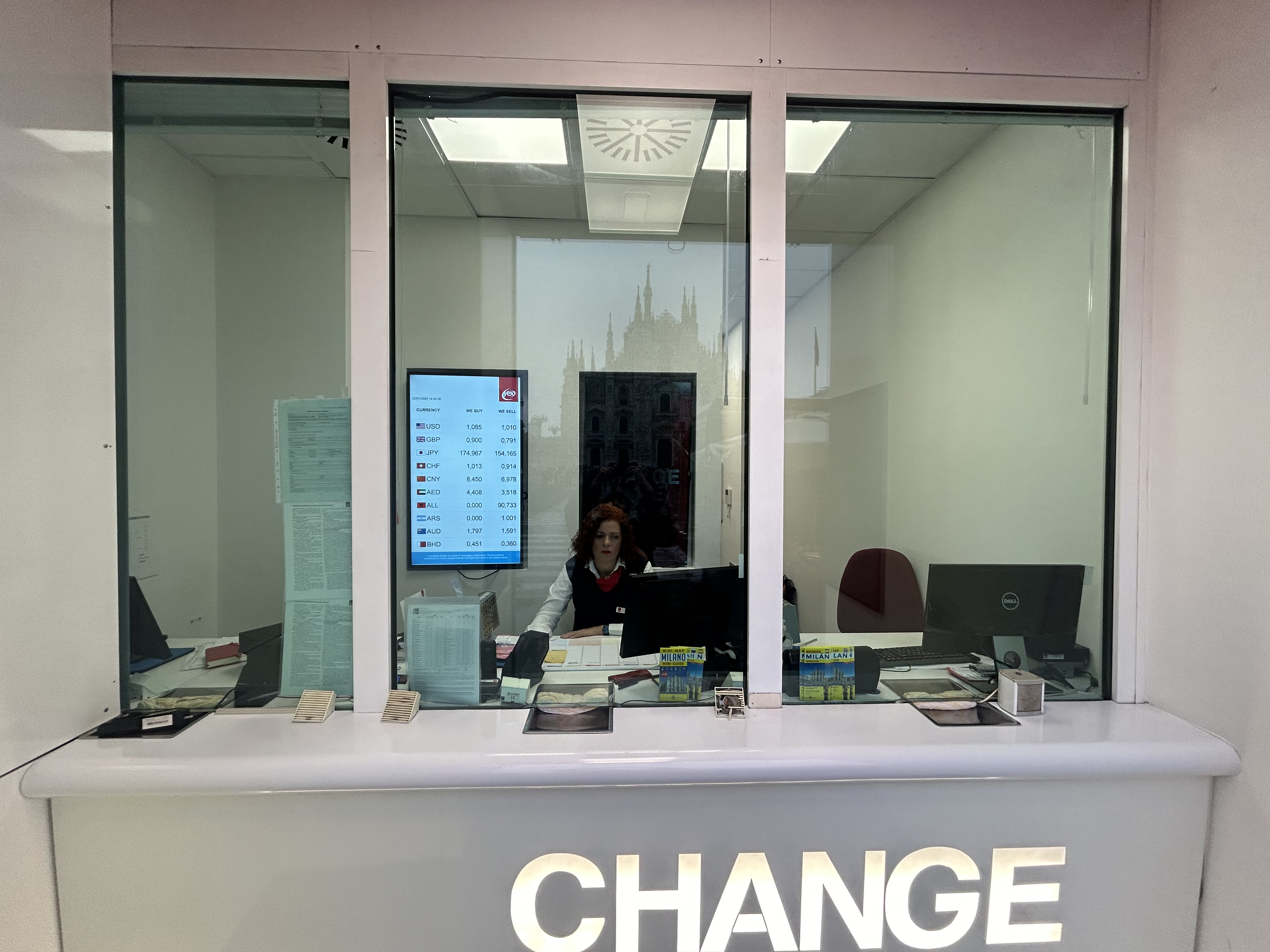 Close up of yex Change Agency in Piazza Duomo in Milan