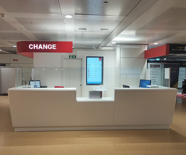 Image showing the yexChange agency at the airside arrivals area of Venice Airport.