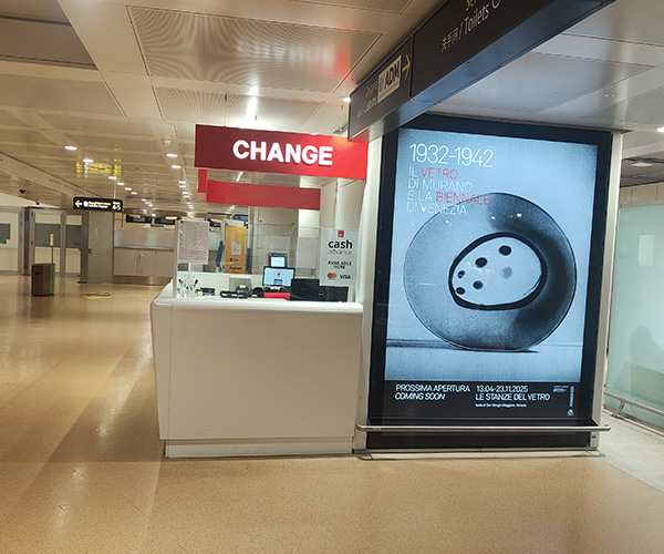 Image showing the yexChange agency at the airside arrivals area of Venice Airport.