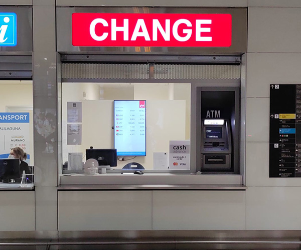 Image showing the yexChange agency at the landside arrivals area of Venice Airport.